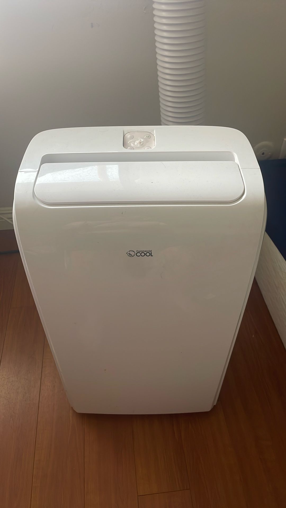 Commercial Cool Portable AC Unit 6000 btu DOE (10000 btu ASHRAE)