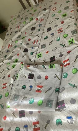 MINECRAFT (Twin Size) Bed Sheets & Pillow Case  *CLEAN/EXCELLENT Condition