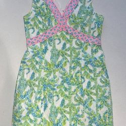 Lilly Pulitzer size 8