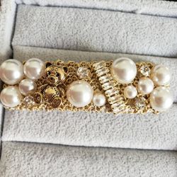 Hair Clip With Pearls And Crystals..gold