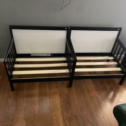 Toddler Bed Turn Into 2 Chairs