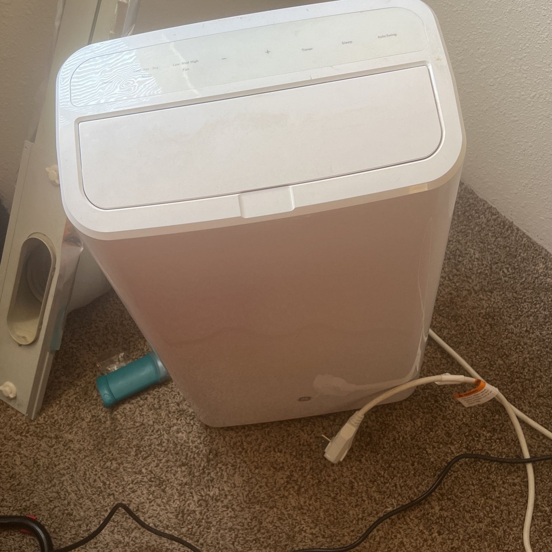 Portable air conditioner 