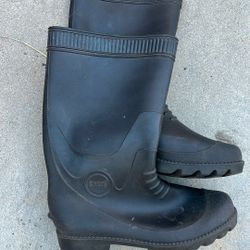 New Black Rain boots 
