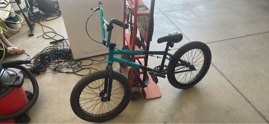 Mongoose BMX 20 inch