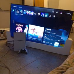 55"TV PS5 With Controller. MUST BUY BOTH 450$