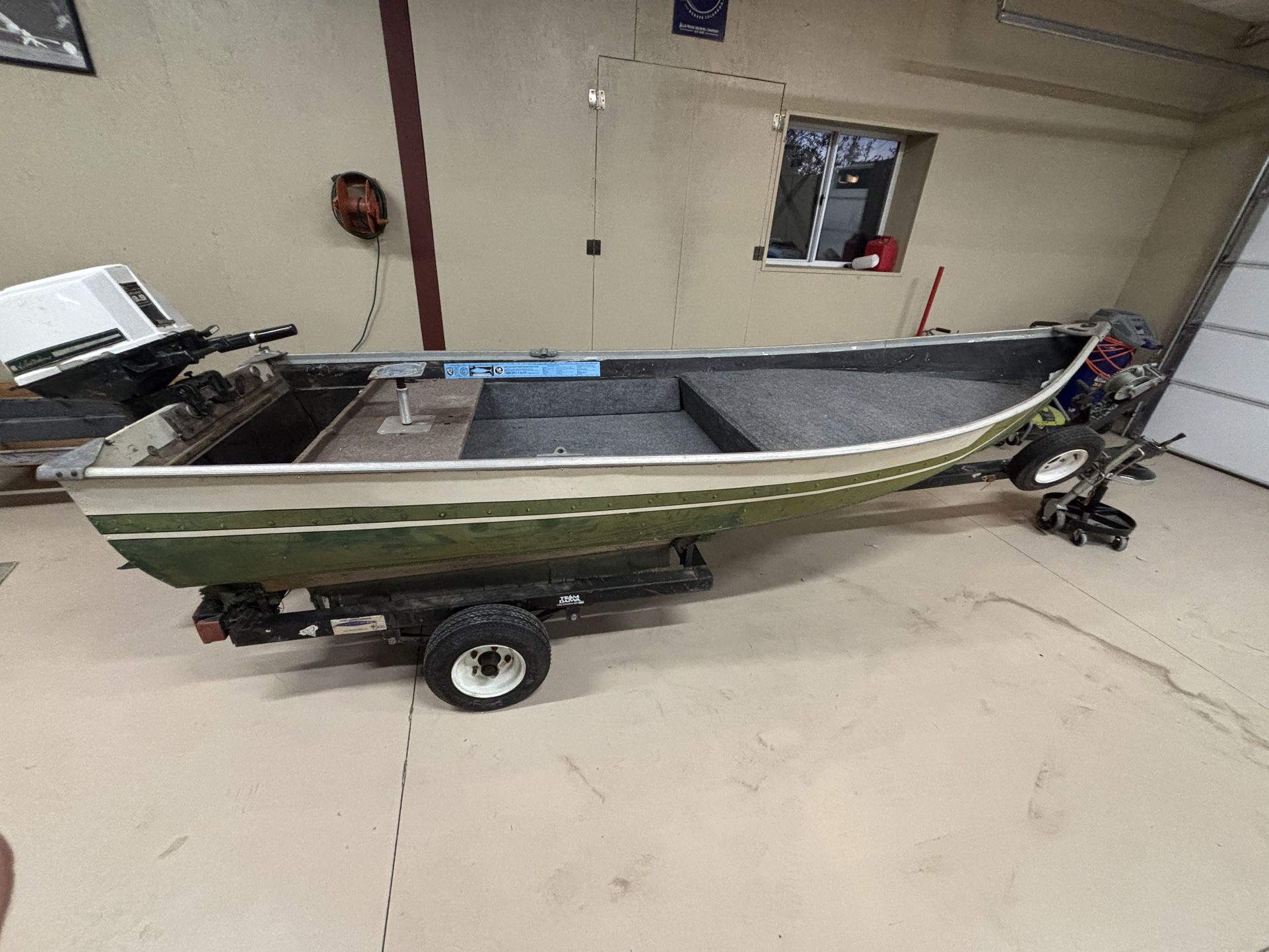 12ft aluminum fishing boat