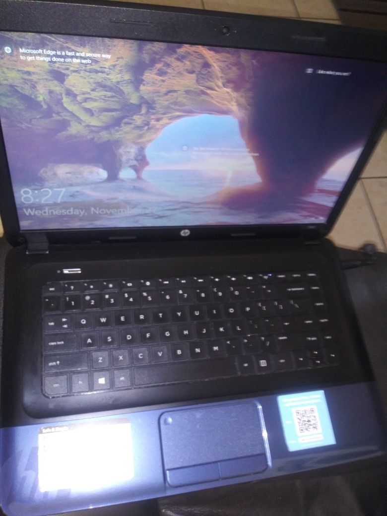 Laptop - Hp 2000 notebook Pc