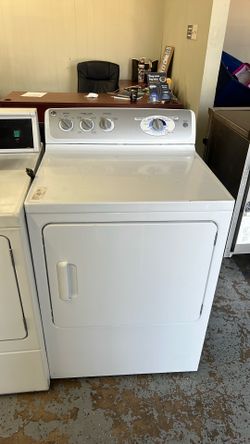 GE GAS DRYER IN WHITE