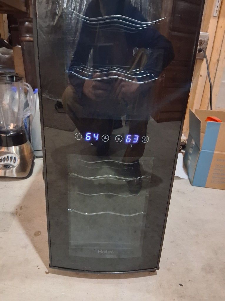 Haier Wine Cooler 