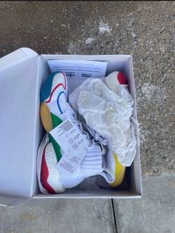 I I Adidas Pharrell 9.5  Crazy Ambition men’s shoes