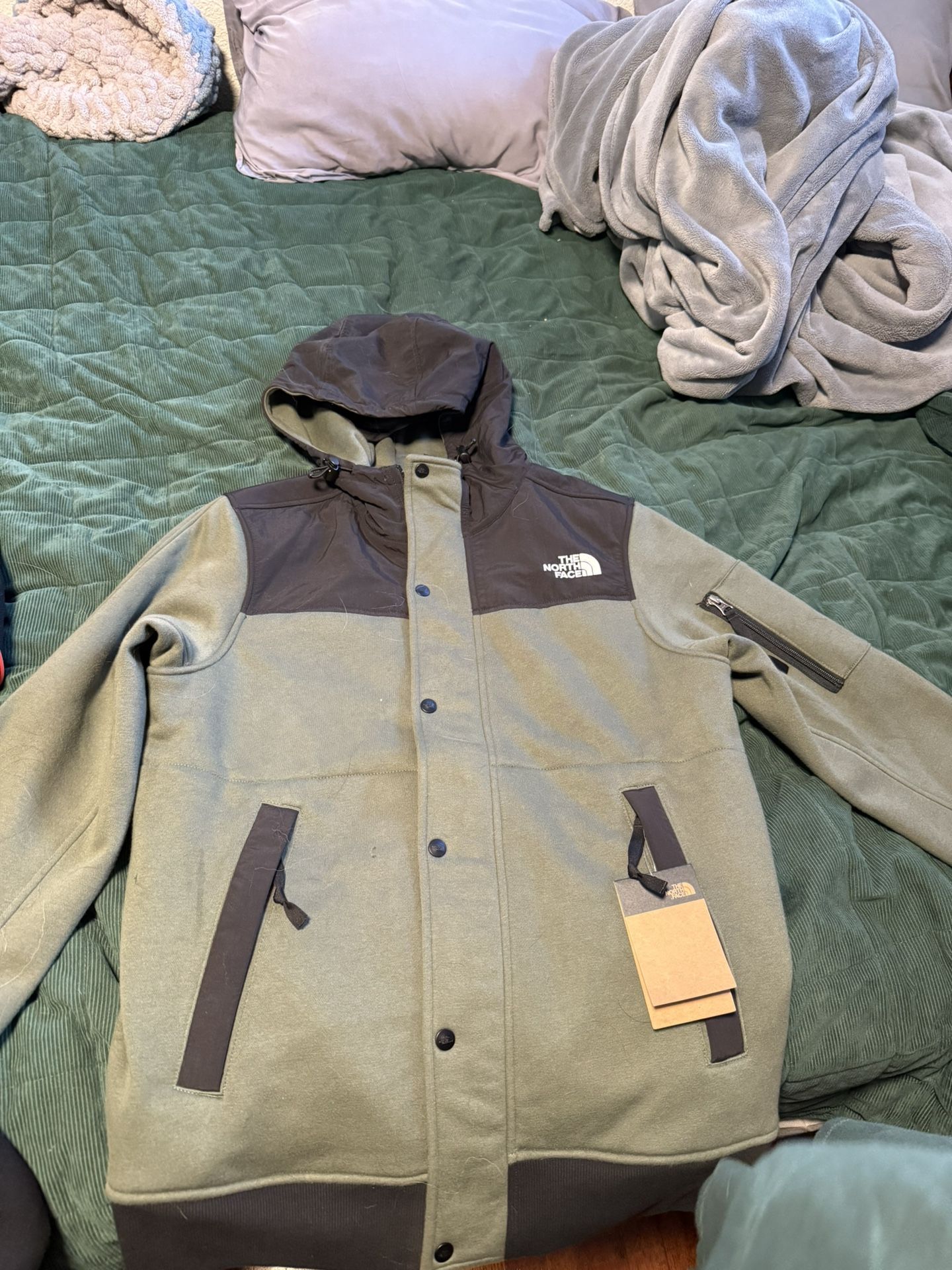 Men’s North Face Jacket