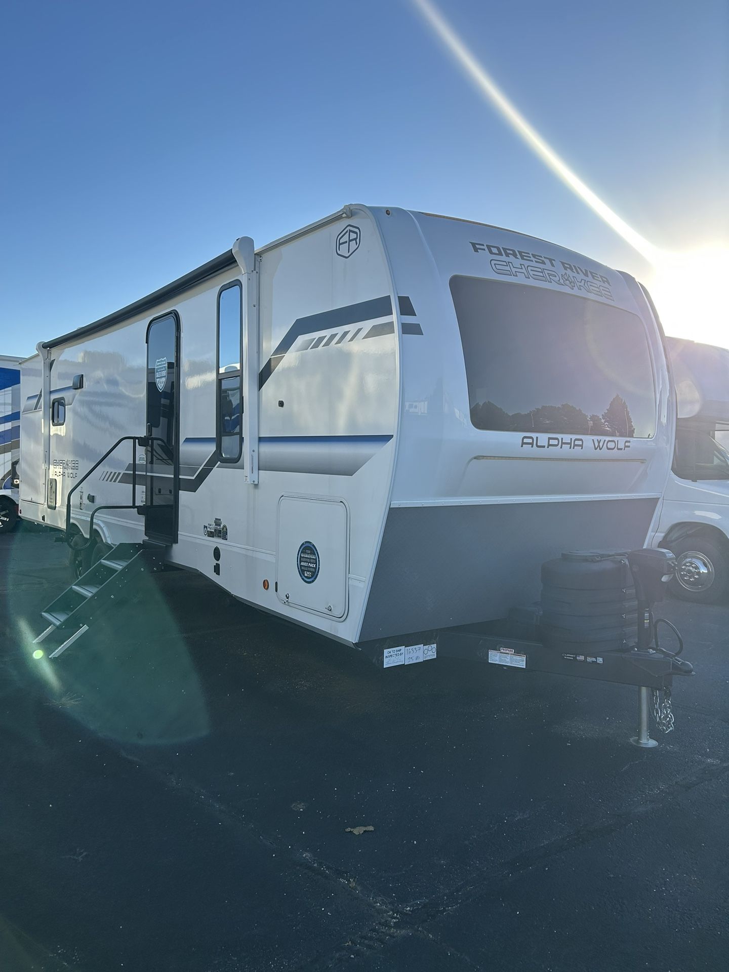2026 Forest River Cherokee Alpha Wolf 25RB