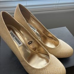 Ladies Heel Pumps Size 7