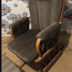 Antique Rocking chair. Real Wood. 40+ Years Old. 