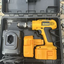 Dewalt DW990 Cordless drill