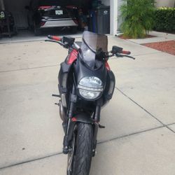 2013 Ducati Diavel Carbon