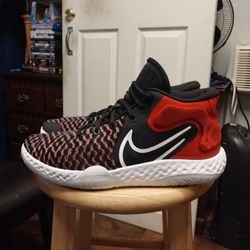Used   NIKE   KD  TREY  VIII