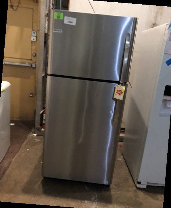 Frigidaire Top Freezer 🔥🔥 Appliance Liquidation 34A