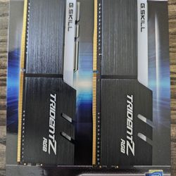 G.Skill TridentZ RGB Series 16GB (2 x 8GB) DDR4 3200 AMD XMP