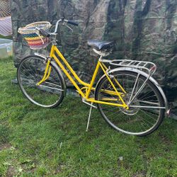 Vintage Schwinn Collegiate Matching Yellow 1970’s Bicycles