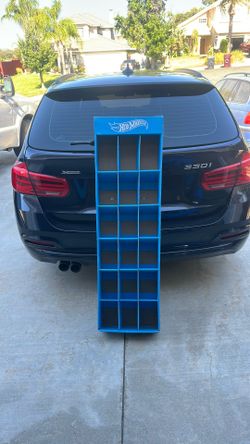 Free Hotwheels Display