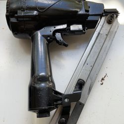 Hitachi  Pneumatic Metal-Connecting Nailer