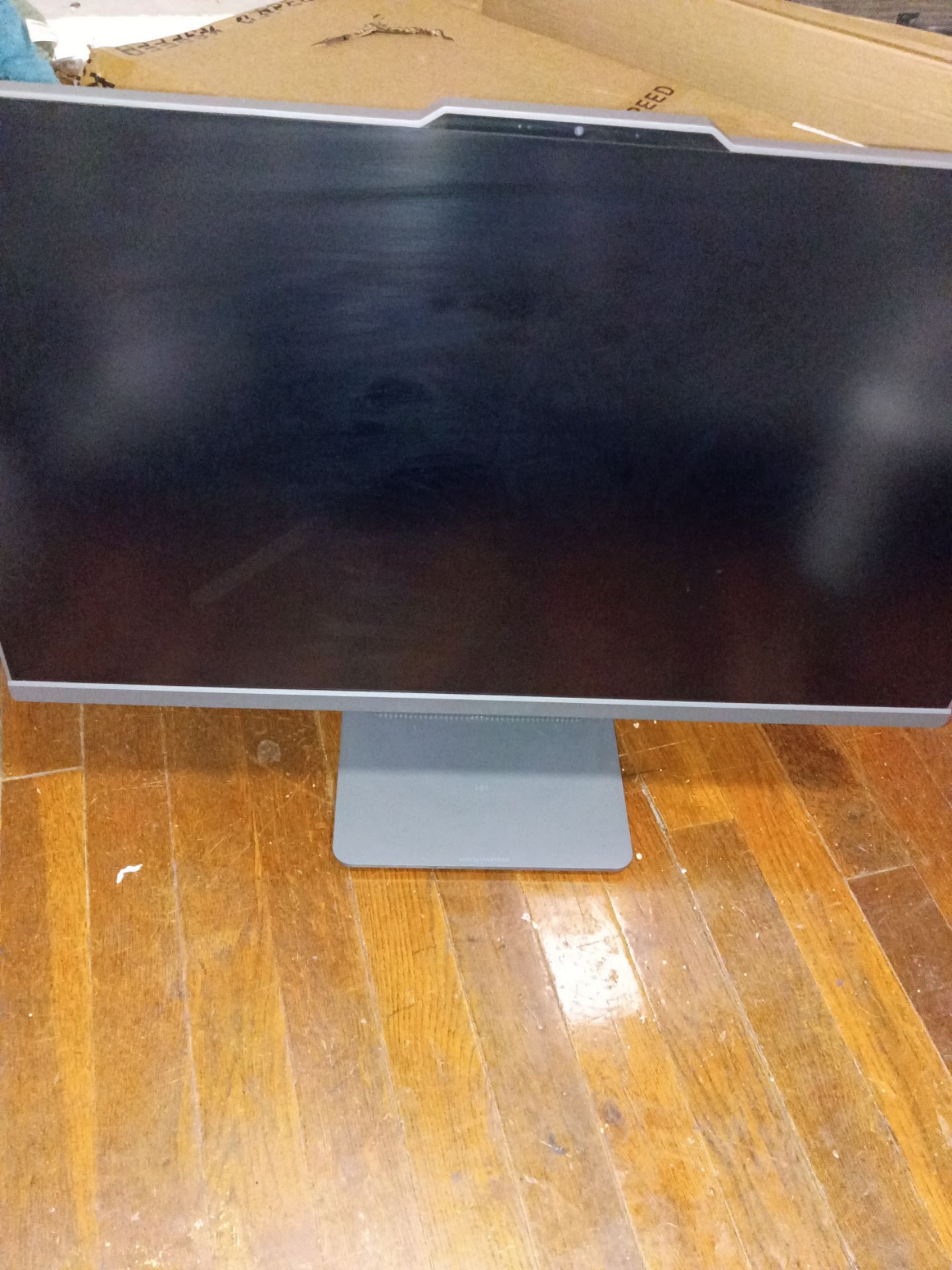 Lenovo IdeaCentre 27" FHD Non-Touch All-In-One Windows Desktop Core i5-13420H, 16GB, 512GB, Luna Grey
