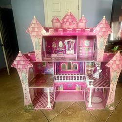 Doll/Barbie House