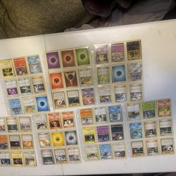 126 Pokemon cards
