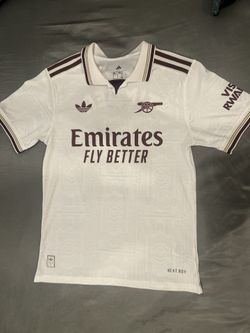 Arsenal 24/25 Third Jersey Jurrien Timber #12  Size Medium NOT AUTHENTIC (has authentic badge) Hardly used and in good condition 