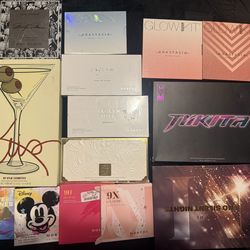 Eyeshadow palettes