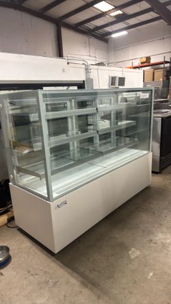 Refrigerated Display Case