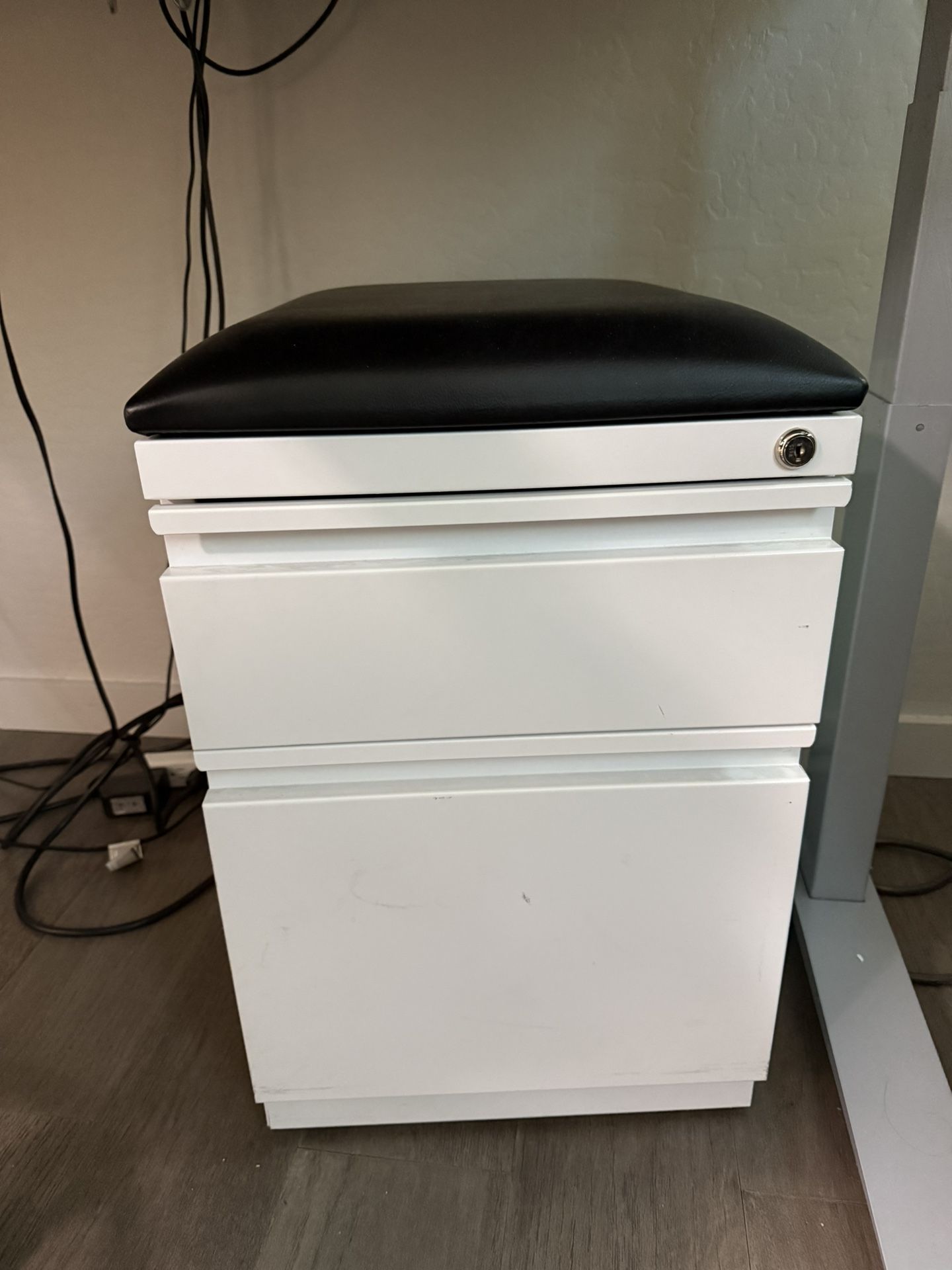 Two Drawer Metal Mobile File Cabinets (multiple For Sale Make An Offer)