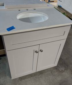 30in Bathroom Vanity with Top
