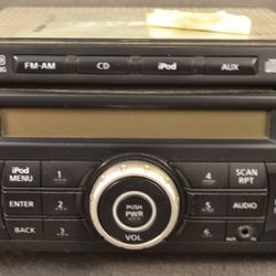 Nissan Versa 2012-2013 Am Fm Cd Player Radio Receiver
