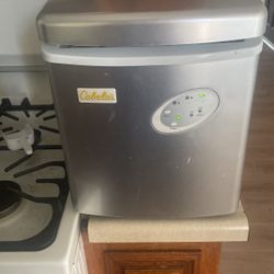 Cabela Ice Machine 