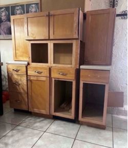 Kitchen Cabinets With Double Sink & Faucet/Garbage Disposal