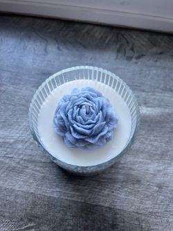 Peony candle