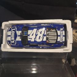 2012 Hendrick Motorsports 1:24 Scale NASCAR Die-Cast car. These items are produced by Lionel 