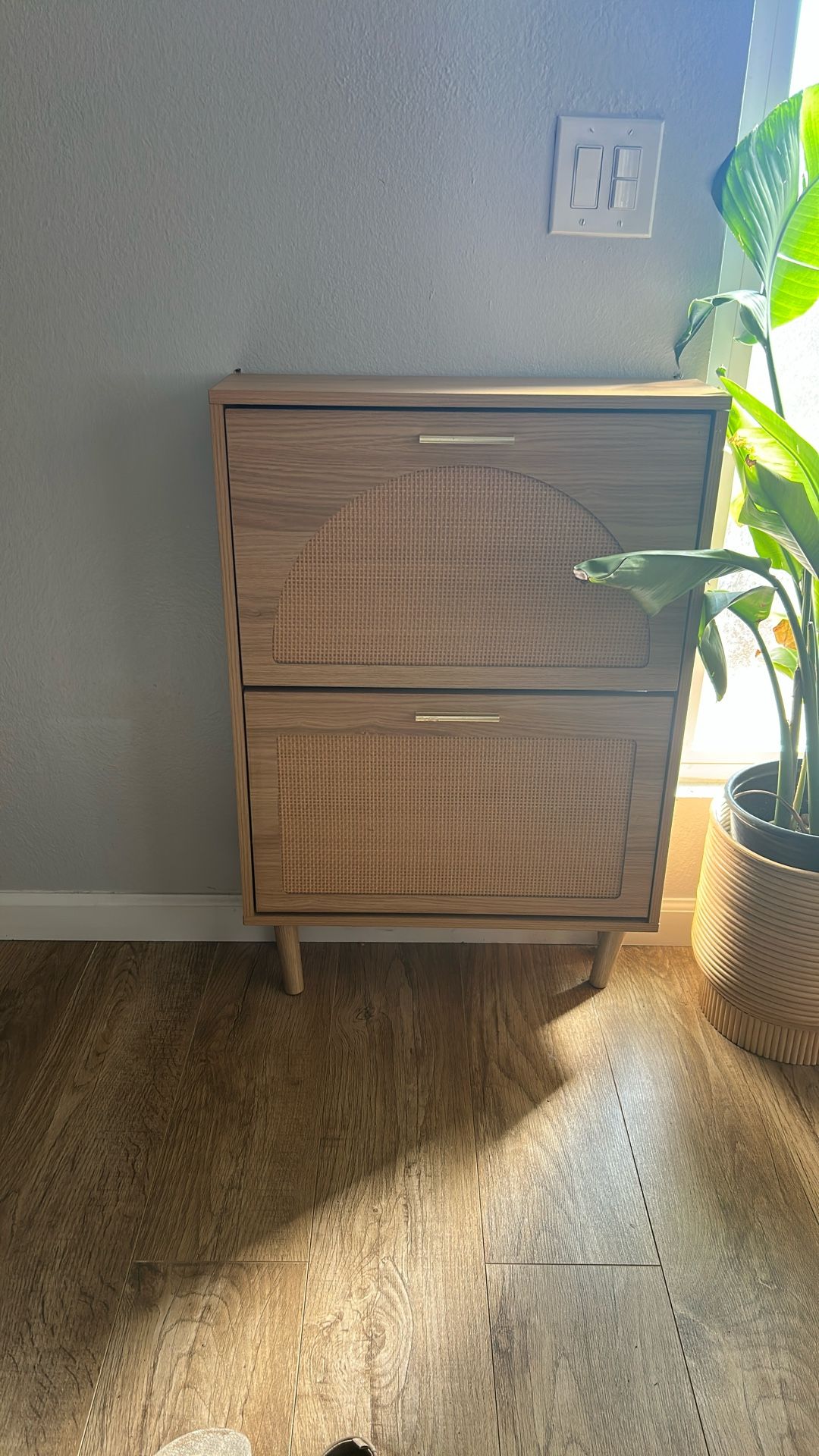 Shoe Cabinet with 2 Flip Drawers, Shoe Storage Cabinet for Entryway, Free Standing Shoe Storage Organizer with Rattan Doors for Heels, Boots, Slippers