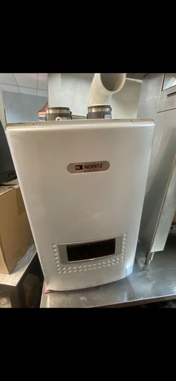 Noritz Water heatwr Natural Gas Model NRCP1112-DV