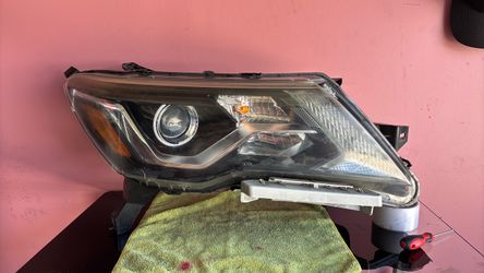 NISSAN PATHFINDER PASSENGER RIGHT HEADLIGHT 2017-2020 Halogen OEM
