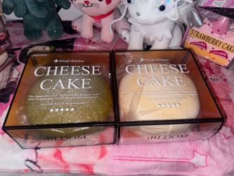 Japanese Imported RARE iBloom Jumbo  Cheesecake Slow Rise Squishy