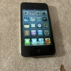 Apple iPod 4 Generation 