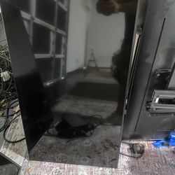 2020 Samsung 43 Inch TV