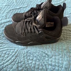 black cats jordan shoes