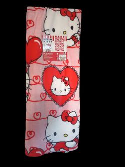Hello Kitty Throw 50x70in - LOVE