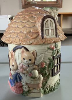 Ceramic cookie Jar