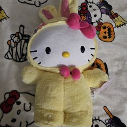 Hello Kitty Easter Greeter