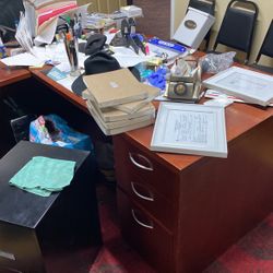 Computer Desks With Chairs